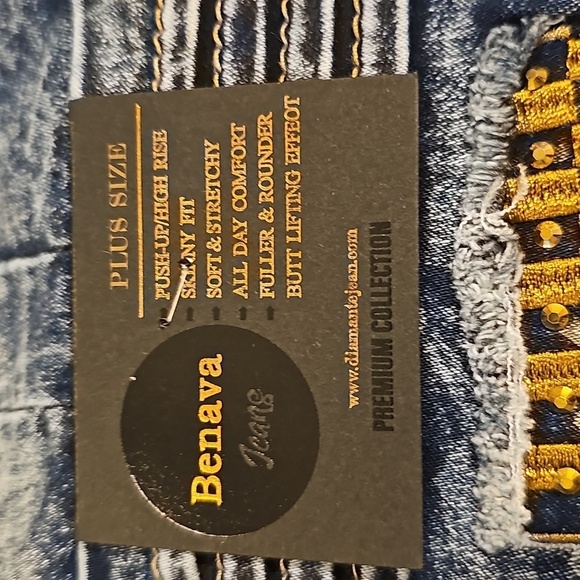 NWT Benava Butt Lifting Jean Shorts Acid Wash Stretchy Size 20 - Picture 9 of 16